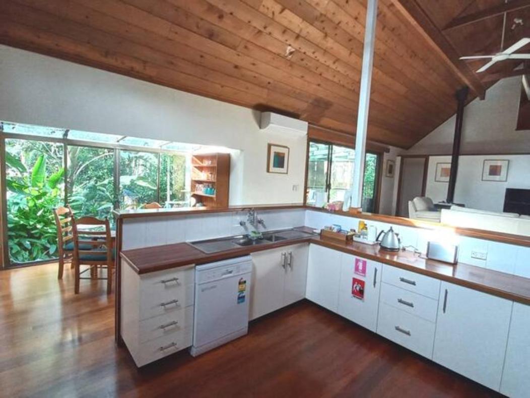 Lake Russell Retreat Emerald Beach Exterior foto